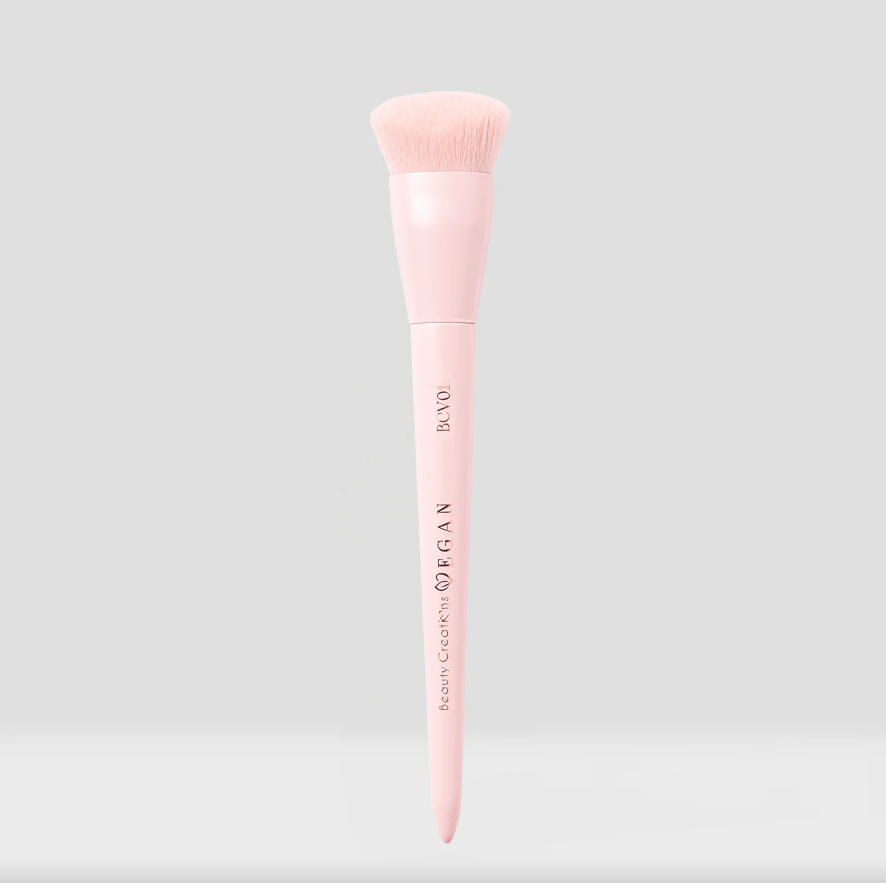 Beauty Creations brocha facial vegana - BCV01 Sculpting Brush